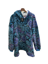Load image into Gallery viewer, Casa Rosso Panda Aqua Turtle Hoodie - 036254