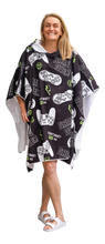 Load image into Gallery viewer, CR Hoodie Towel Plus Hood Gamer B&W 90X120CM - 662071