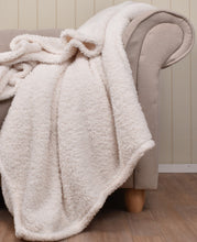 Load image into Gallery viewer, Casa Rosso Sherpa Throw Cream 127X152CM - 664194