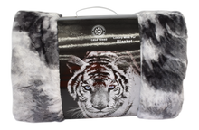 Load image into Gallery viewer, Casa Rosso Mink Blanket DB Tiger Blue Eye 180X210CM - 666086