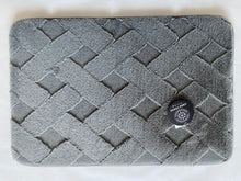 Load image into Gallery viewer, Casa Rosso Bathmat Crisscross 40 x 60cm - Assorted