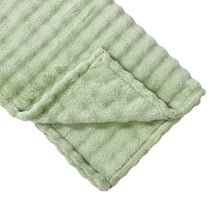 Load image into Gallery viewer, Casa Rosso Bubble Flannel QB Blanket Sage Green 200X240CM - 655124
