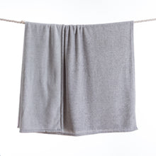 Load image into Gallery viewer, Casa Rosso Melange Coral Throw Light Grey 127X152CM - 664737
