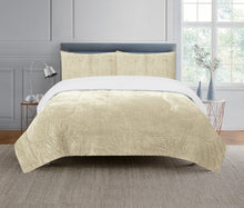 Load image into Gallery viewer, Casa Rosso Jacherr Sherpa Comforter Set Beige KB 240X240CM - 665058
