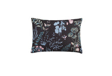 Load image into Gallery viewer, Casa Rosso Vintage Cushion Pinsonic Navy Flora 35X50CM - 665804
