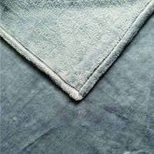 Load image into Gallery viewer, CR Flannel Blanket KB Charcoal 220X240CM - 666141
