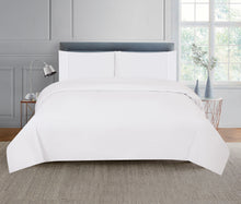 Load image into Gallery viewer, Casa Rosso Thermal Flannel Sheet Set White QB - 670136
